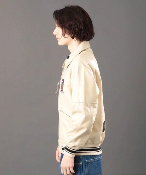 AVIREX（アヴィレックス）の「LIGHT SIGNATURE VARSITY JACKET / ライト シグネチャー ヴァーシティ ジャケット / レザー / スタジャン / AVIREX / アヴィレックス（スタジャン・メンズ・グリーン/オレンジ/ブラック/その他6/ブラック系その他・XL/2XL/L/M）」の18枚目の写真