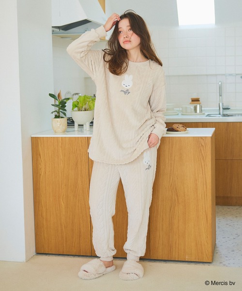 限定おやすミッフィーちゃんパジャマXLグレー×アイボリー おやすミッフィーちゃんパジャマ（グレー×アイボリー）XL / オードリー