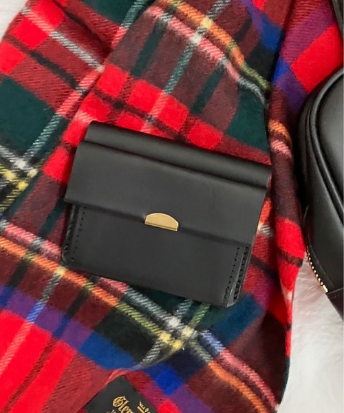 新品未使用 fig London ダークブラウン 二つ折り財布 FENDI - フェンディ FENDI 財布 二つ折り FFダイヤモンド コンパクト