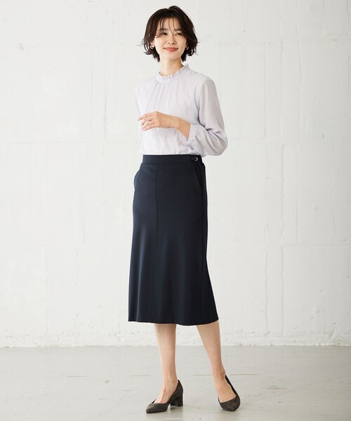 J.PRESS(ジェイプレス)の「カチオンストライプ フリルネック バンドカラー カットソー(Tシャツ/カットソー・レディース・ピンク系1/ふじ色系/ネイビー系1/ホワイト系・MEDIUM/LARGE)」の10枚目の写真