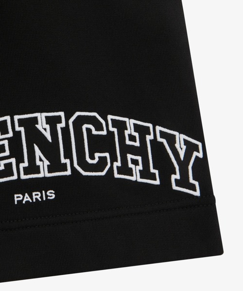 GIVENCHY(ジバンシイ)の「Bermuda shorts in embroidered fleece(その他パンツ・メンズ・ブラック・SMALL/MEDIUM/LARGE/X-LARGE/X-SMALL)」の2枚目の写真