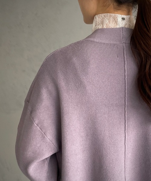 &g'aime（アンジェム）の「【&g’aime】Uネックルーズニット（ニット/セーター・レディース・チャコール/パープル/アイボリー・FREE）」の13枚目の写真