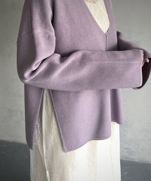 &g'aime（アンジェム）の「【&g’aime】Uネックルーズニット（ニット/セーター・レディース・チャコール/パープル/アイボリー・FREE）」の18枚目の写真