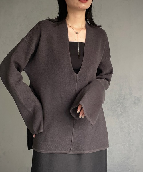 &g'aime（アンジェム）の「【&g’aime】Uネックルーズニット（ニット/セーター・レディース・チャコール/パープル/アイボリー・FREE）」の21枚目の写真