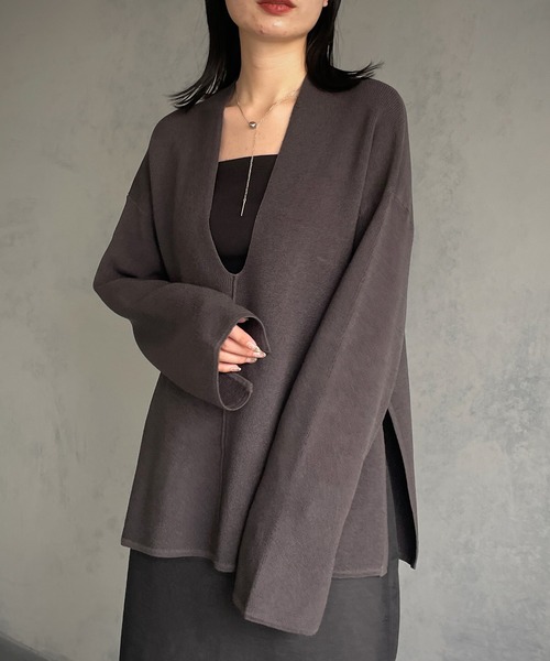 &g'aime（アンジェム）の「【&g’aime】Uネックルーズニット（ニット/セーター・レディース・チャコール/パープル/アイボリー・FREE）」の11枚目の写真