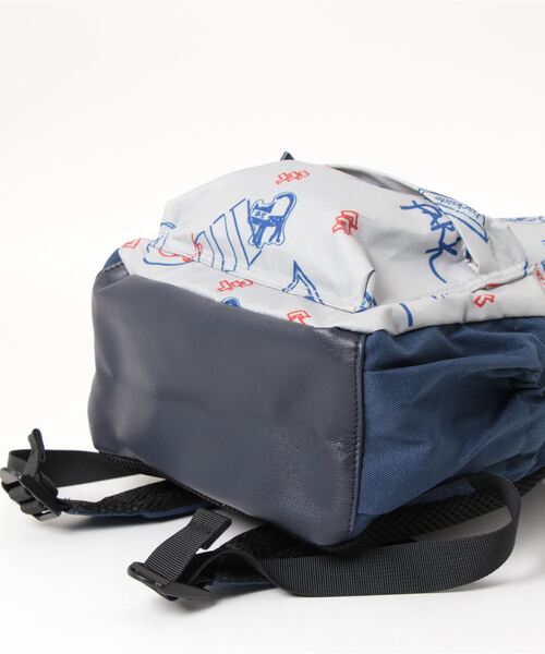 HAKKA KIDS（ハッカキッズ）の「ストリートプリントリュック（バックパック/リュック・キッズ・ブルー/ベージュ・M）」の4枚目の写真