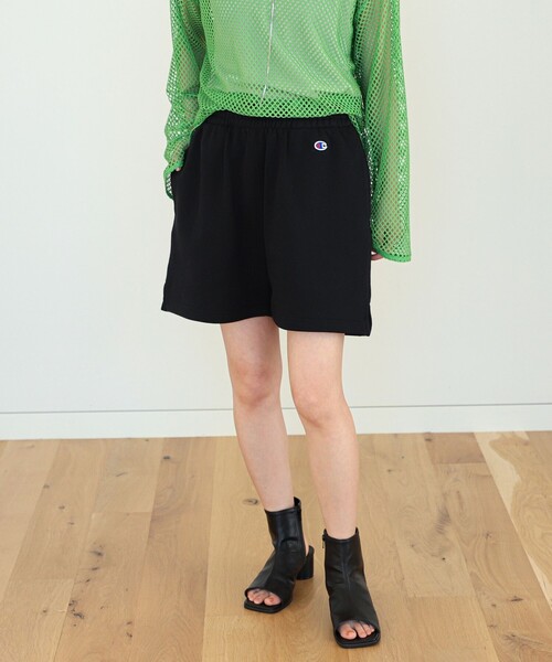 Champion(チャンピオン)の「Champion × Ray BEAMS / 別注 ショート パンツ(その他パンツ・レディース・ブラック/ダークグリーン/アイボリー・S/M)」の16枚目の写真