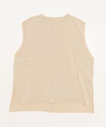 suzuki takayuki（スズキタカユキ）の「knitted vest（ニット