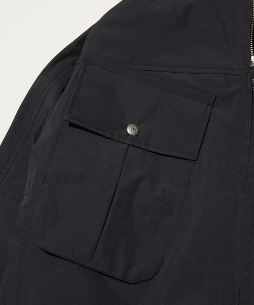 SIERRA DESIGNS（シェラデザイン）の「【SIERRA DESIGNS / シエラデザイン】別注 ミリタリー マウンテンパーカー（マウンテンパーカー・メンズ・ブラック/カーキ・MEDIUM/LARGE）」の19枚目の写真