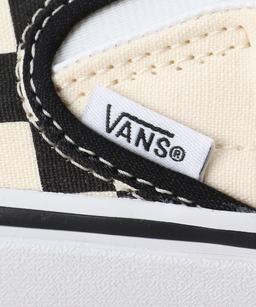 VANS（バンズ）の「【VANS/ヴァンズ】CLASSIC SLIP-ON：スニーカー（スニーカー・レディース・ホワイト・23cm/23.5cm/24cm/24.5cm/25cm）」の6枚目の写真