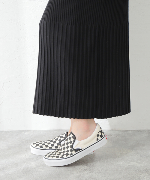 VANS（バンズ）の「【VANS/ヴァンズ】CLASSIC SLIP-ON：スニーカー（スニーカー・レディース・ホワイト・23cm/23.5cm/24cm/24.5cm/25cm）」の15枚目の写真