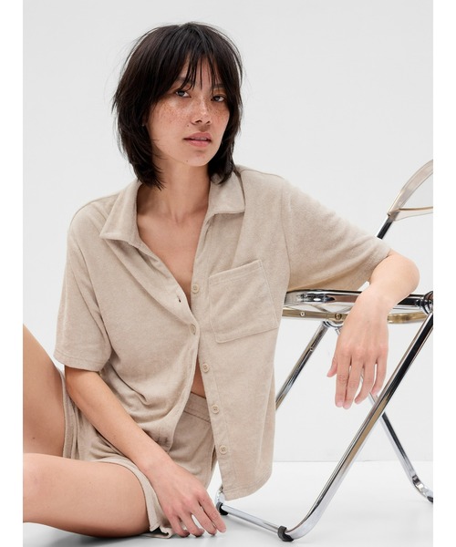 GAP(ギャップ)の「タオル テリーシャツ(ルームウェア/パジャマ・レディース・ホワイト/ブラック系その他/その他/ベージュ・XS/S/M/L/XXS)」の4枚目の写真