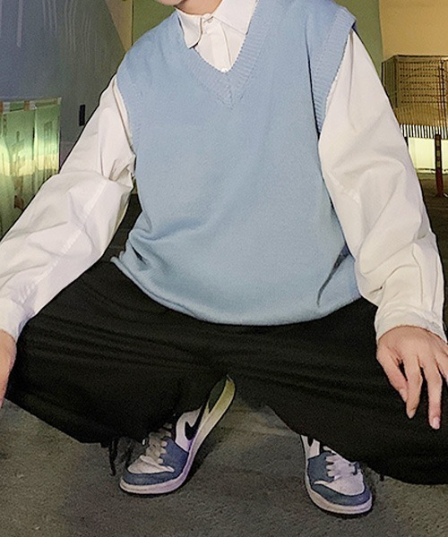 SEN TOKYO（セントーキョー）の「テクニックいらずで即こなれ感。ルーズVネックニットベスト（ベスト・メンズ・ホワイト/ブラック/ブルー・M/L/XL/XXL）」の14枚目の写真