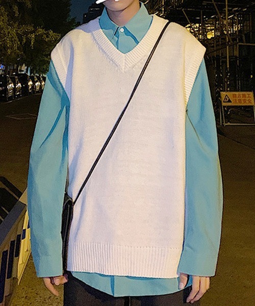 SEN TOKYO（セントーキョー）の「テクニックいらずで即こなれ感。ルーズVネックニットベスト（ベスト・メンズ・ホワイト/ブラック/ブルー・M/L/XL/XXL）」の13枚目の写真
