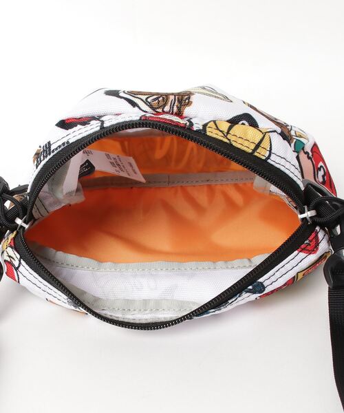 CHUMS（チャムス）の「CHUMS/チャムス ウエストバッグ SHOULDER POUCH リサイクルショルダーポーチ CH60-3539（ボディバッグ/ウエストポーチ・メンズ・ブラック/ホワイト/ブラウン/ネイビー/グレイッシュベージュ/カラフル/ホワイト系その他/ブラック×ホワイト・FREE）」の15枚目の写真