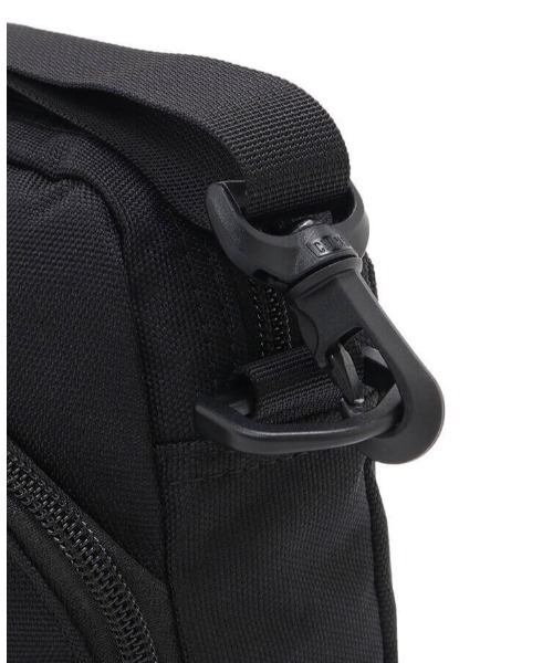 CHUMS（チャムス）の「CHUMS/チャムス ウエストバッグ SHOULDER POUCH リサイクルショルダーポーチ CH60-3539（ボディバッグ/ウエストポーチ・メンズ・ブラック/ホワイト/ブラウン/ネイビー/グレイッシュベージュ/カラフル/ホワイト系その他/ブラック×ホワイト・FREE）」の19枚目の写真