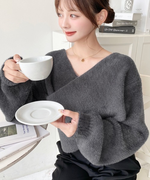 moment+(モーメントプラス)の「カシュクールシャギーニットプルオーバー(ニット/セーター・レディース・アイボリー/グレイッシュベージュ/モカ/チャコールグレー/ボルドー/ブラック・M/L)」の13枚目の写真