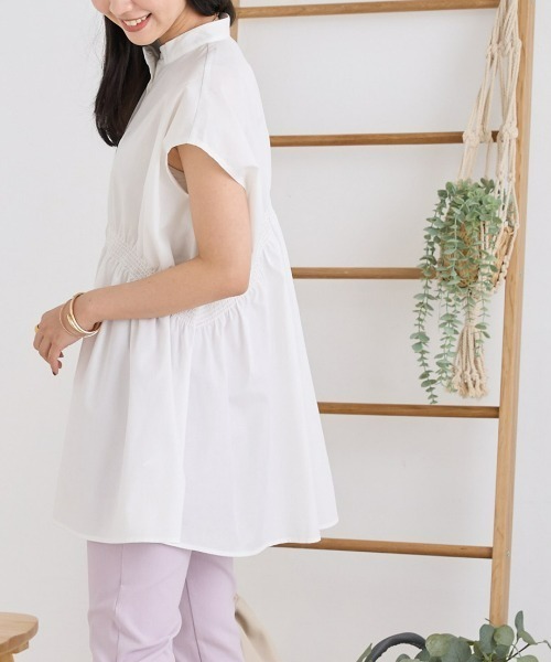 OMNES(オムネス)の「ブロードシャーリングチュニックシャツ(シャツ/ブラウス・レディース・グリーン/ライトイエロー/アイボリー/ブラック・FREE)」の17枚目の写真