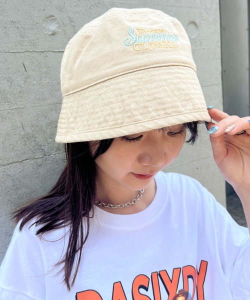 CLEA（クレア）の「刺繍カラーバケットハット（ハット・レディース・ライトピンク/ブラック/ベージュ/ピンク/ホワイト・FREE）」の3枚目の写真