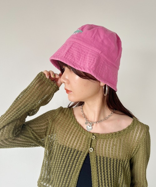 CLEA（クレア）の「刺繍カラーバケットハット（ハット・レディース・ライトピンク/ブラック/ベージュ/ピンク/ホワイト・FREE）」の19枚目の写真