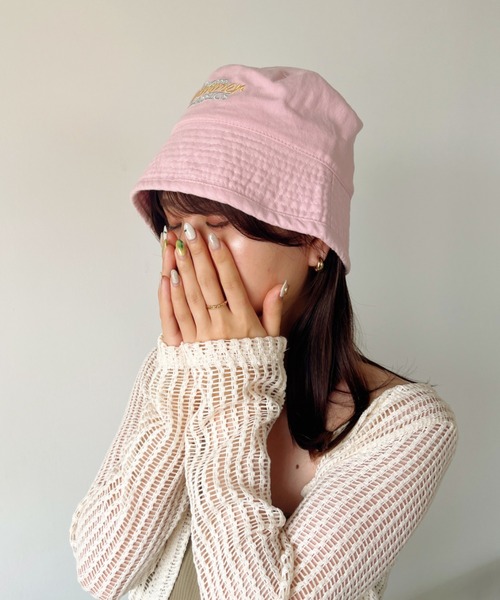 CLEA（クレア）の「刺繍カラーバケットハット（ハット・レディース・ライトピンク/ブラック/ベージュ/ピンク/ホワイト・FREE）」の15枚目の写真