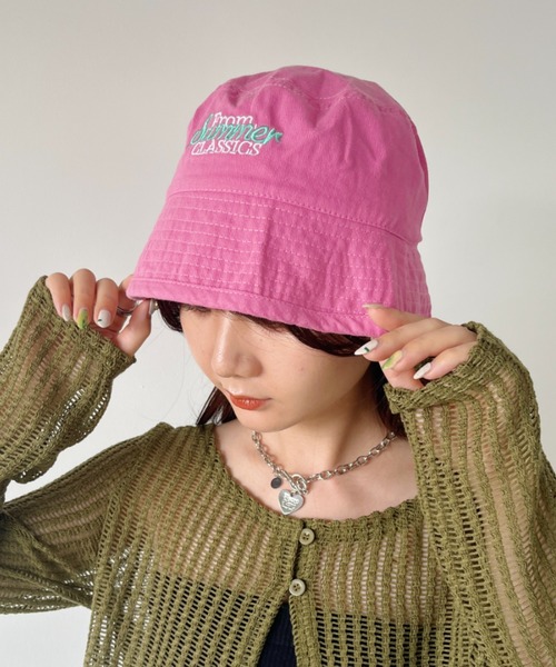 CLEA（クレア）の「刺繍カラーバケットハット（ハット・レディース・ライトピンク/ブラック/ベージュ/ピンク/ホワイト・FREE）」の21枚目の写真