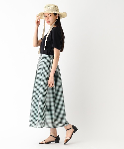 OPAQUE.CLIP(オペークドットクリップ)の「◆シルク調コットン ベーシックTシャツ【UV/接触冷感/イージーケア/洗濯機洗い可】(Tシャツ/カットソー・レディース・キャメル/ブラック/ライトブルー/ホワイト系/チャコールグレー・36/38/40/42/34)」の11枚目の写真