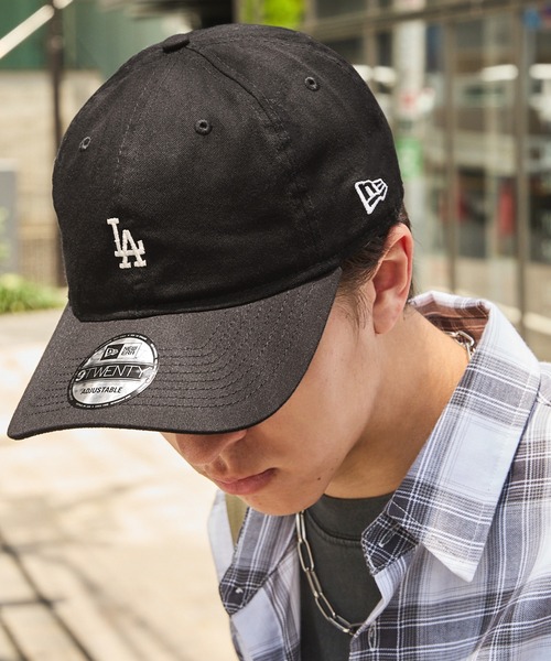 MLB（メジャーリーグベースボール）の「NEW ERA/ニューエラ 別注 9TWENTY MINI LOGO MLB ミニロゴキャップ（キャップ・メンズ・ネイビー/ベージュ/ブラック系/ブラック・FREE）」の7枚目の写真