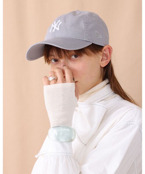 BEAMS BOY(ビームスボーイ)の「BEAMS BOY / プランプ 樹脂 バングル(バングル/リストバンド・レディース・その他/ホワイト・ONE SIZE)」の1枚目の写真