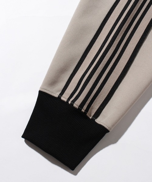 CONVERSE(コンバース)の「【CONVERSE/コンバース】ワンポイントシューズ刺繍 ダブルフェイス サイドライン トラックジャケット(ジャージ・メンズ・オフホワイト/ブラック/グレイッシュベージュ/ブルー系/ネイビー・M/L/LL)」の17枚目の写真