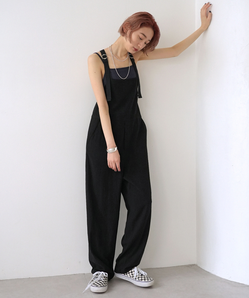SLOBE citron.(スローブシトロン)の「SLOBE citron. バックルサロペット(サロペット/オーバーオール・レディース・ブラック/アイボリー・FREE)」の7枚目の写真
