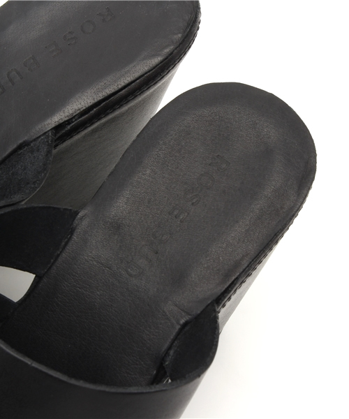 ROSE BUD（ローズバッド）の「(ROSE BUD)レザーサボサンダル（サンダル・レディース・ブラック/ベージュ系その他・36/37/35/38/39）」の9枚目の写真