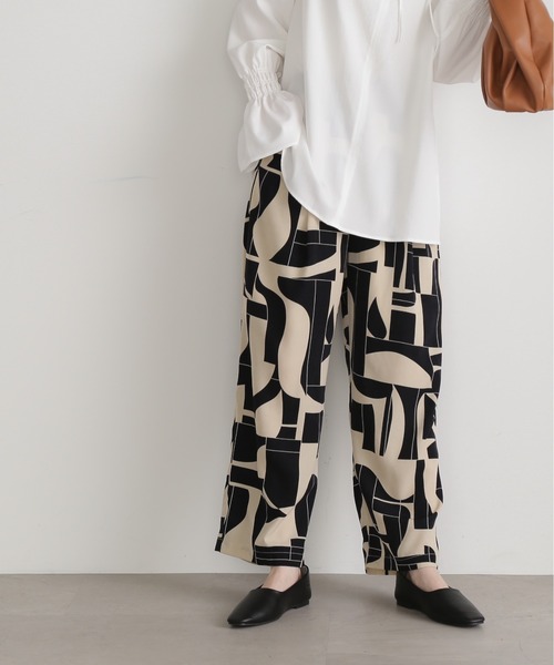 N.(N. Natural Beauty Basic)(エヌエヌナチュラルビューティーベーシック)の「◆キカ柄リラックスストレートパンツ(その他パンツ・レディース・ブルー/モカ・MEDIUM)」の3枚目の写真