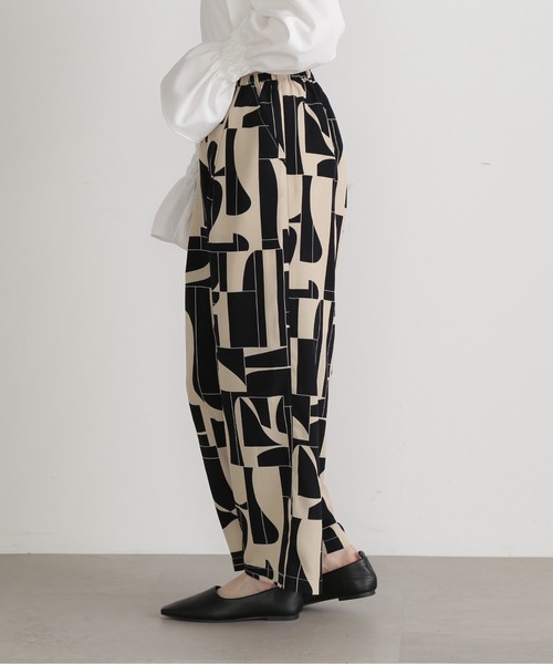 N.(N. Natural Beauty Basic)(エヌエヌナチュラルビューティーベーシック)の「◆キカ柄リラックスストレートパンツ(その他パンツ・レディース・ブルー/モカ・MEDIUM)」の11枚目の写真