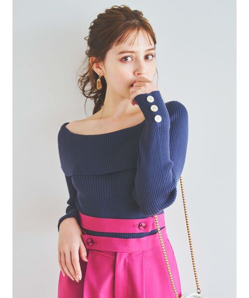dazzlin(ダズリン)の「ワンショルアンバランスボタンニットトップス(ニット/セーター・レディース・オフホワイト/ピンク/ブラック/ネイビー・FREE)」の7枚目の写真