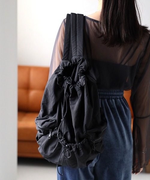 sakishimatokyo（サキシマトーキョー）の「ドロストシャーリングデザインリュック/バックパック（バックパック/リュック・レディース・ピンク/ベージュ/ライトブルー/ブラック・FREE）」の16枚目の写真