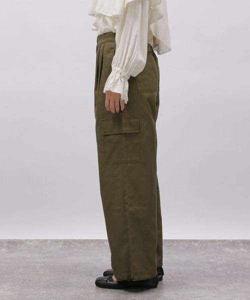 LAKOLE（ラコレ）の「カーゴパンツ / 972305（カーゴパンツ・レディース・グレイッシュベージュ/ブラック/オリーブ・SMALL/MEDIUM）」の22枚目の写真