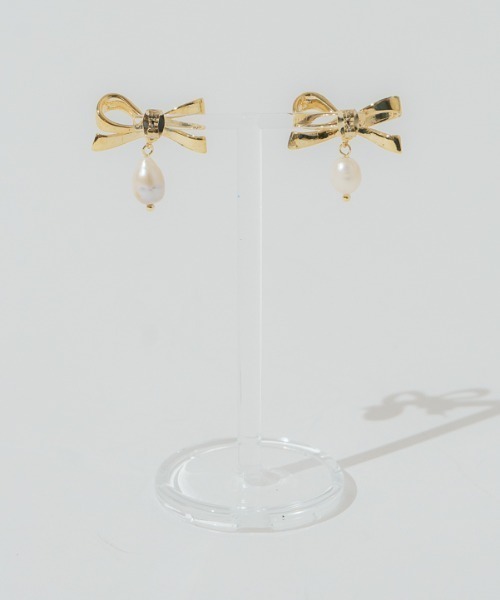 flower(フラワー)の「パーティリボンピアス(ピアス(片耳用)・レディース・ゴールド・FREE)」の3枚目の写真