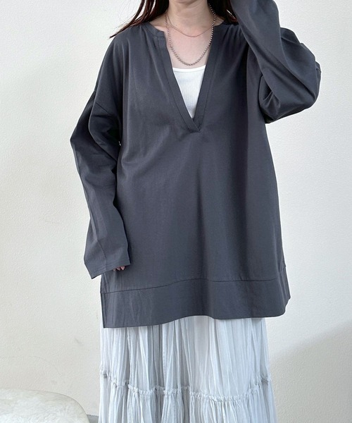 LEPSIM(レプシィム)の「深スリットプルオーバー 964570(Tシャツ/カットソー・レディース・アイボリー/ブラウン/グレー・FREE)」の2枚目の写真