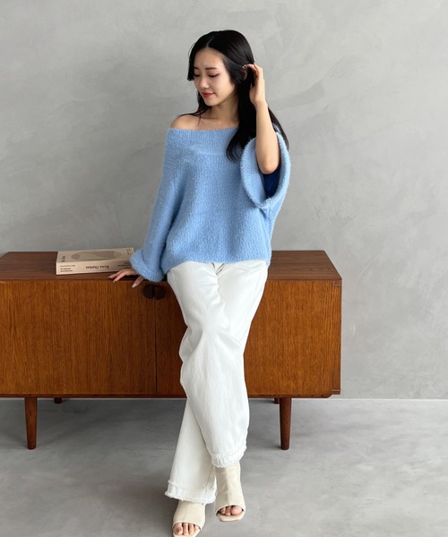 olu. オフショルダーシャギーニット Olu.（オルドット）の「オフショルダーシャギーニット（ニット