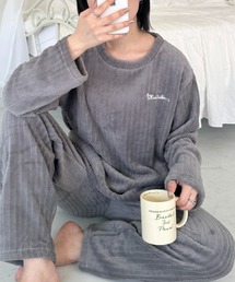 MYMOOD.（マイムード）の「【上下2点セット】ふわふわ起毛ルームウェア セットアップ パジャマ（ルームウェア/パジャマ）」