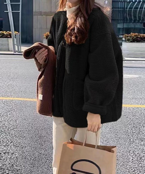 aimoha(アイモハ)の「ゆったりボアトッパー (AW)(ノーカラージャケット・レディース・ブラック/チョコ/グレー・MEDIUM/LARGE)」の9枚目の写真