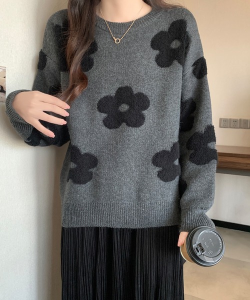 Primazel(プリマゼル)の「立体フラワーニットトップスセーター(ニット/セーター・レディース・ブラック/グレー・M)」の5枚目の写真