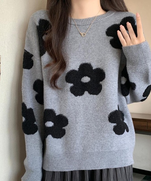 Primazel(プリマゼル)の「立体フラワーニットトップスセーター(ニット/セーター・レディース・ブラック/グレー・M)」の6枚目の写真