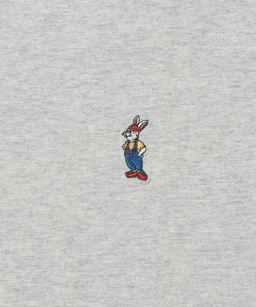 KRIFF MAYER(クリフメイヤー)の「キャンプラビットT(ミニ刺繍)(Tシャツ/カットソー・メンズ・チャコール/グリーン/レッド/グレー/オフホワイト・X-LARGE/LARGE/MEDIUM)」の9枚目の写真