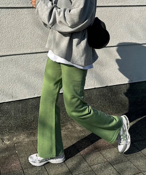 Bonjour Sagan(ボンジュールサガン)の「ラメニットフレアパンツ(その他パンツ・レディース・ライトグリーン/オフホワイト/ブラック・FREE)」の3枚目の写真