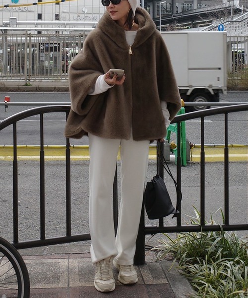 Bonjour Sagan(ボンジュールサガン)の「ラメニットフレアパンツ(その他パンツ・レディース・ライトグリーン/オフホワイト/ブラック・FREE)」の7枚目の写真