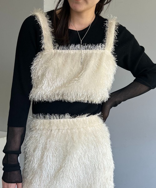 CAPRICIEUX LE'MAGE（カプリシューレマージュ）の「フェザーフリンジキャミ（キャミソール・レディース・アイボリー/ブラック・FREE）」の5枚目の写真