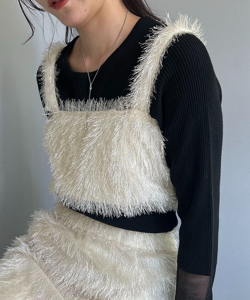 CAPRICIEUX LE'MAGE（カプリシューレマージュ）の「フェザーフリンジキャミ（キャミソール・レディース・アイボリー/ブラック・FREE）」の17枚目の写真