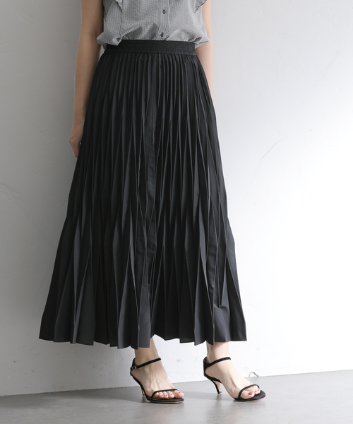 La TOTALITE(ラトータリテ)の「【MARILYN MOON/マリリンムーン】modern pleats skirt(スカート・レディース・ブラック/アイボリー・FREE)」の4枚目の写真
